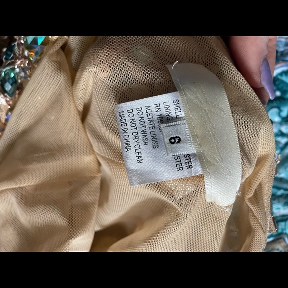 Prom Dress - Picture 4 of 7